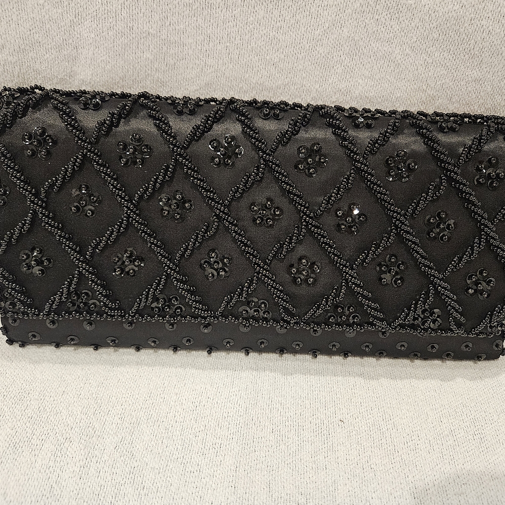 Elegant Black Beaded Clutch